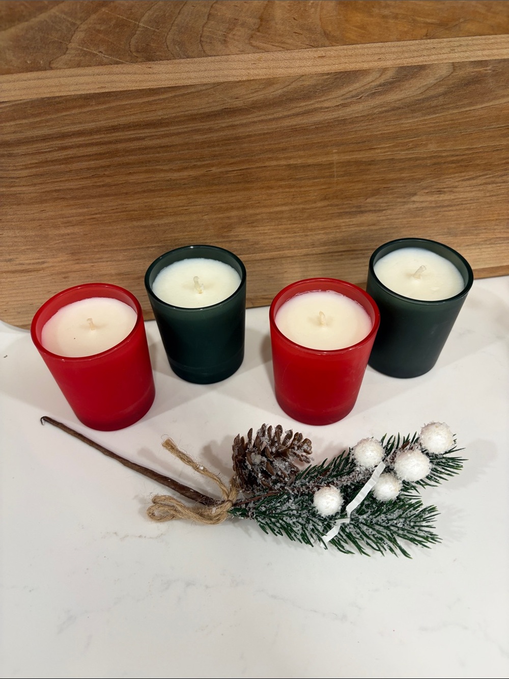 Kohl's Red and Dark Green Votive Candle Set w faux branch